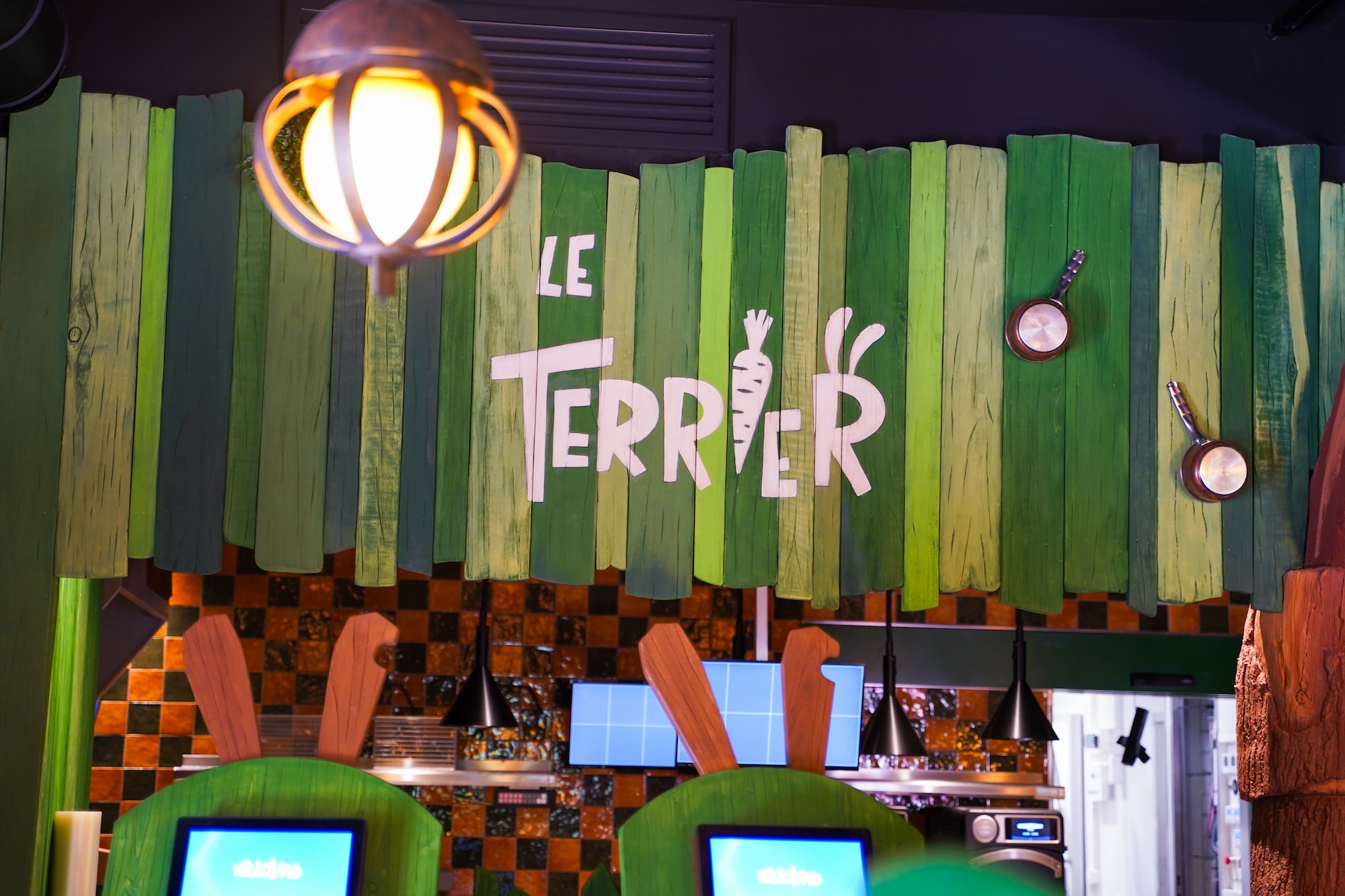 Nigloland - « Le Terrier » et « La Confiserie de Niglotte » : la nouvelle offre de restauration rapide gourmande et immersive de Nigloland