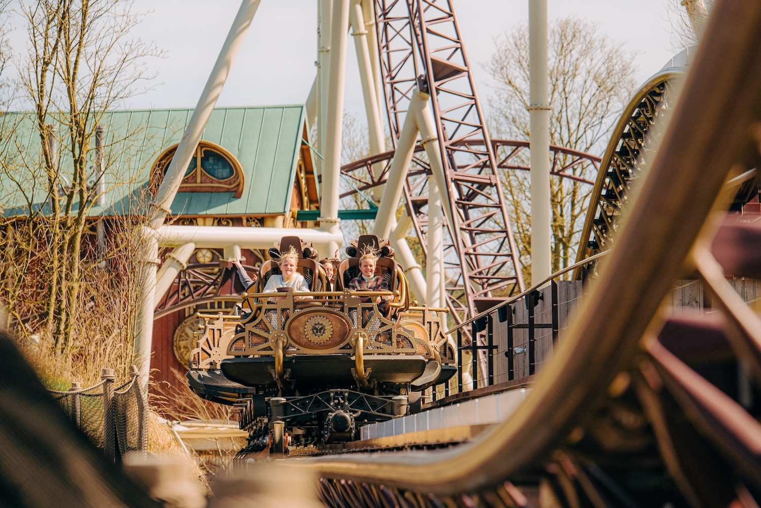 Plopsaland Belgium - The Ride to Happiness by Tomorrowland à nouveau meilleure montagne russe d’Europe et numéro 5 mondial